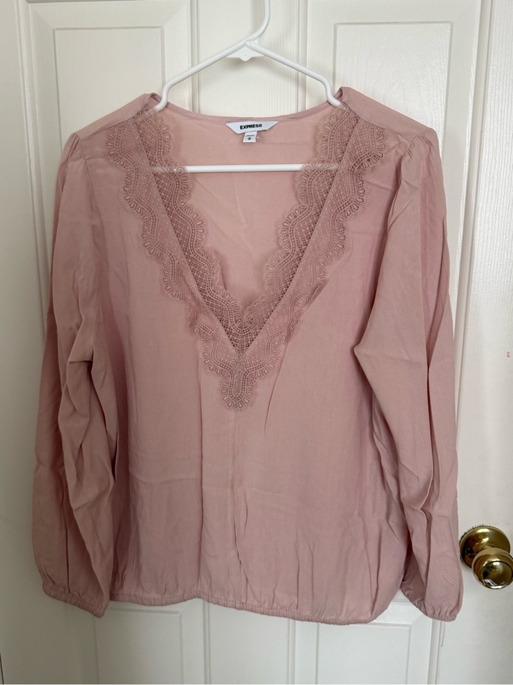 Express Women's Dusty Rose Lace V-Neck Peasant Blouse